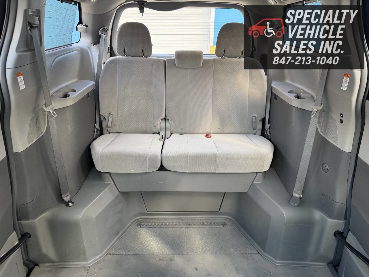 Used 2017 Toyota Sienna LE image 27