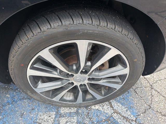 Used 2018 Hyundai Elantra GT FWD image 12