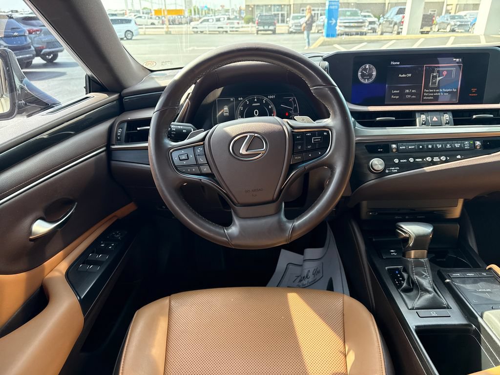 Used 2021 Lexus ES 350 w/ Accessory Package FWD image 16