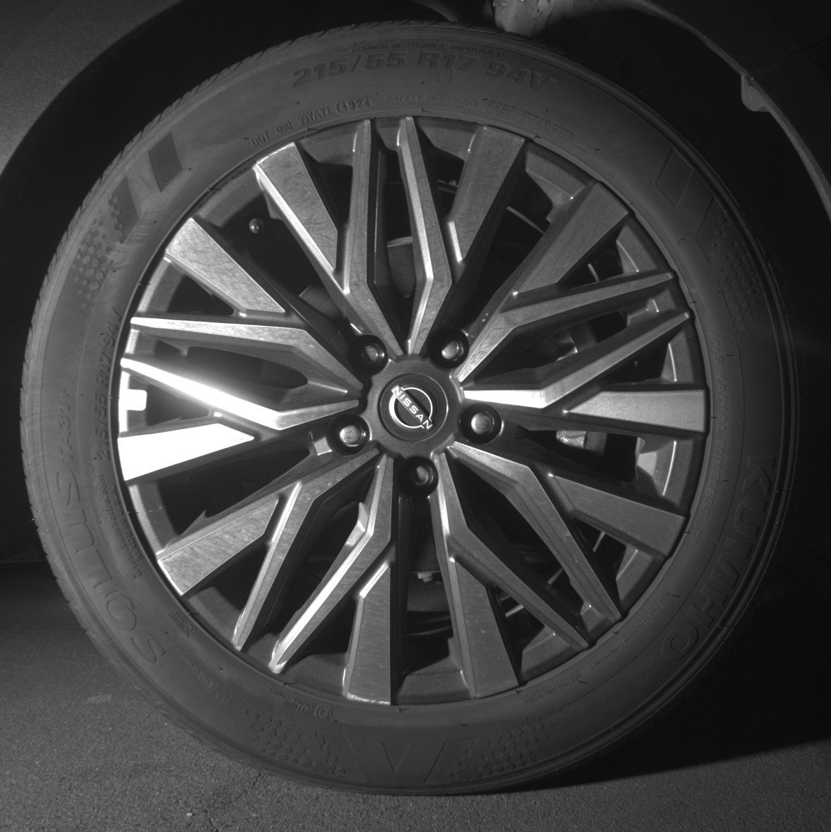 Used 2025 Nissan Altima 2.5 SV image 13