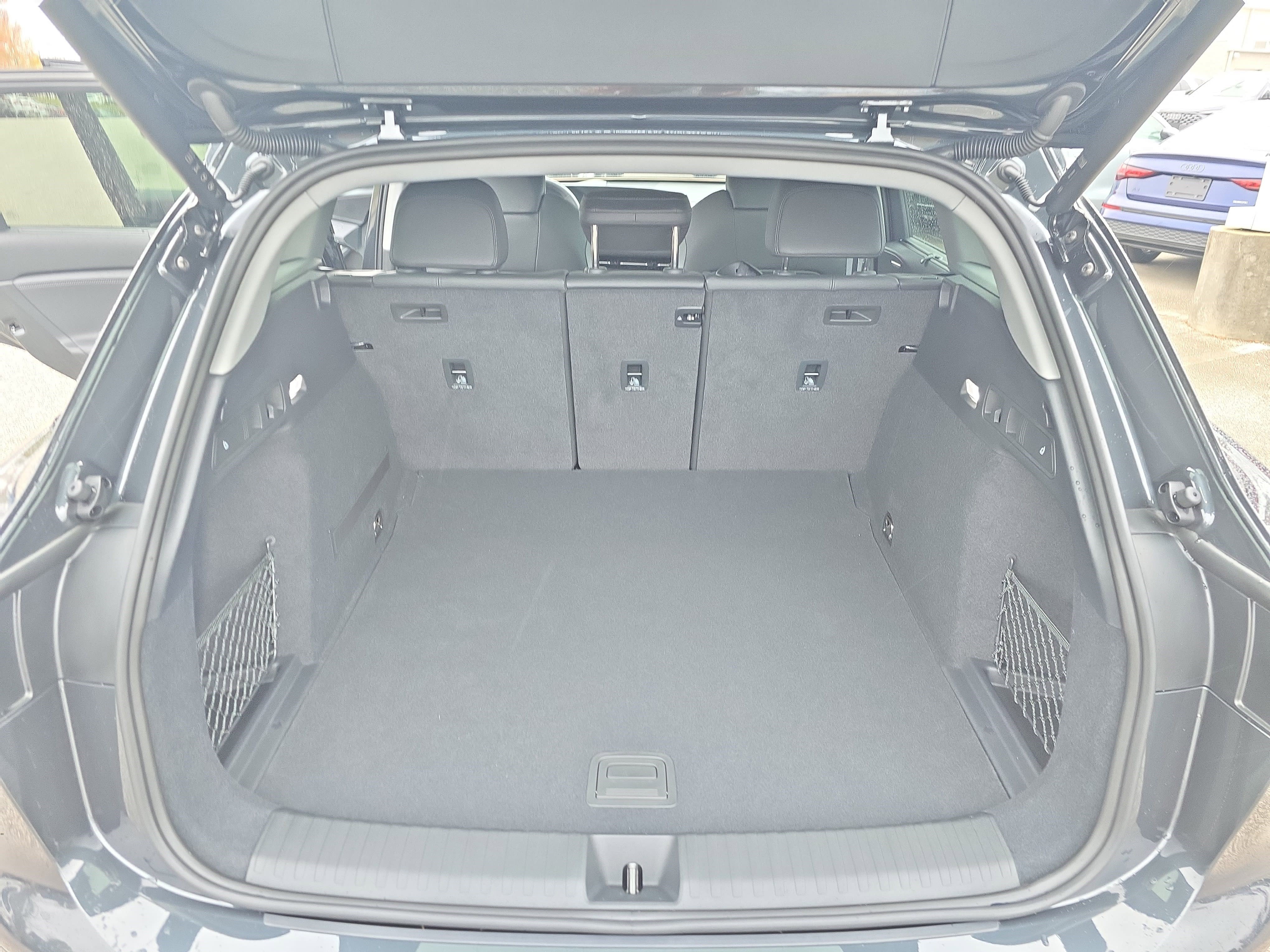 New 2025 Audi Q6 e-tron Premium Plus image 12