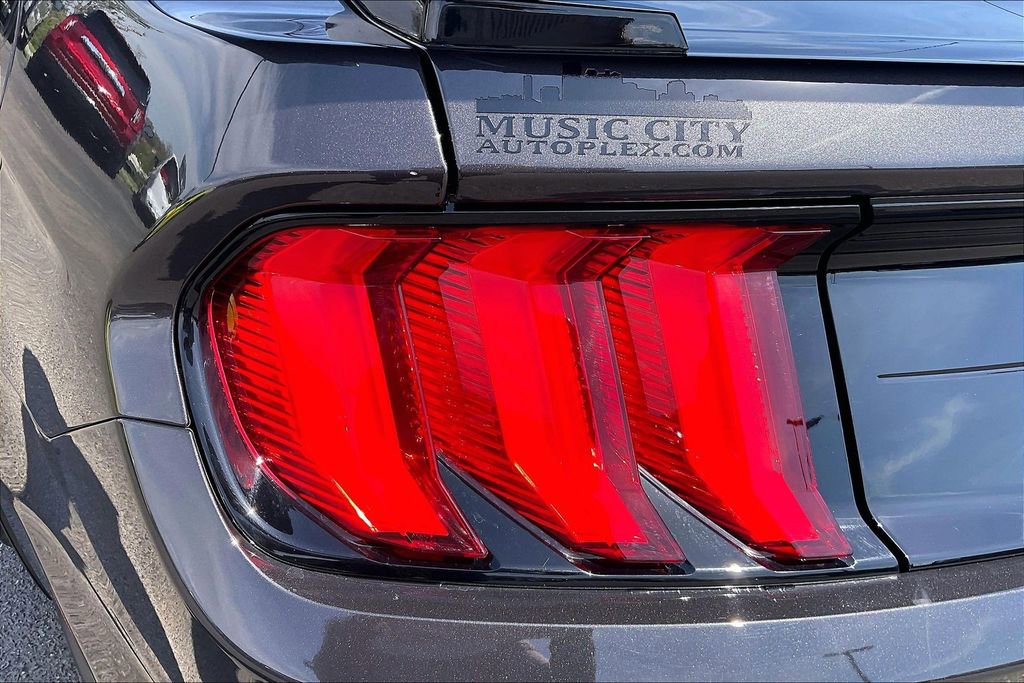 Used 2022 Ford Mustang Shelby GT500 w/ Carbon Fiber Track Pack image 25