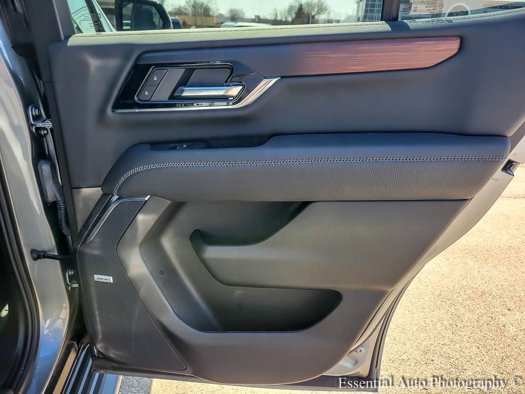 Used 2025 GMC Yukon Denali image 24