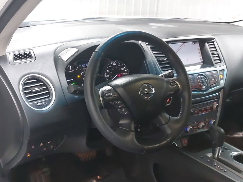 Used 2019 Nissan Pathfinder SL image 18