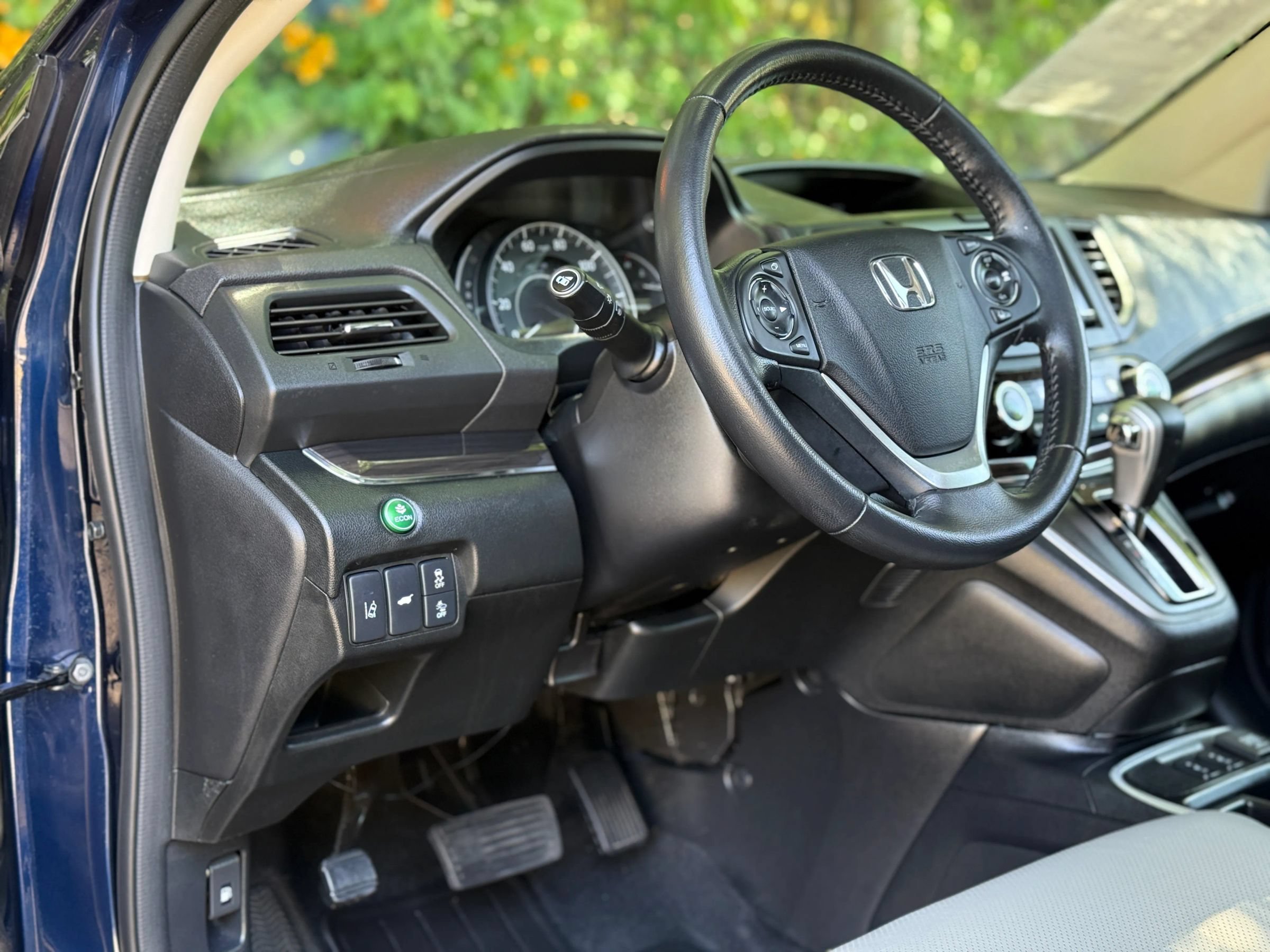 Used 2015 Honda CR-V Touring image 38