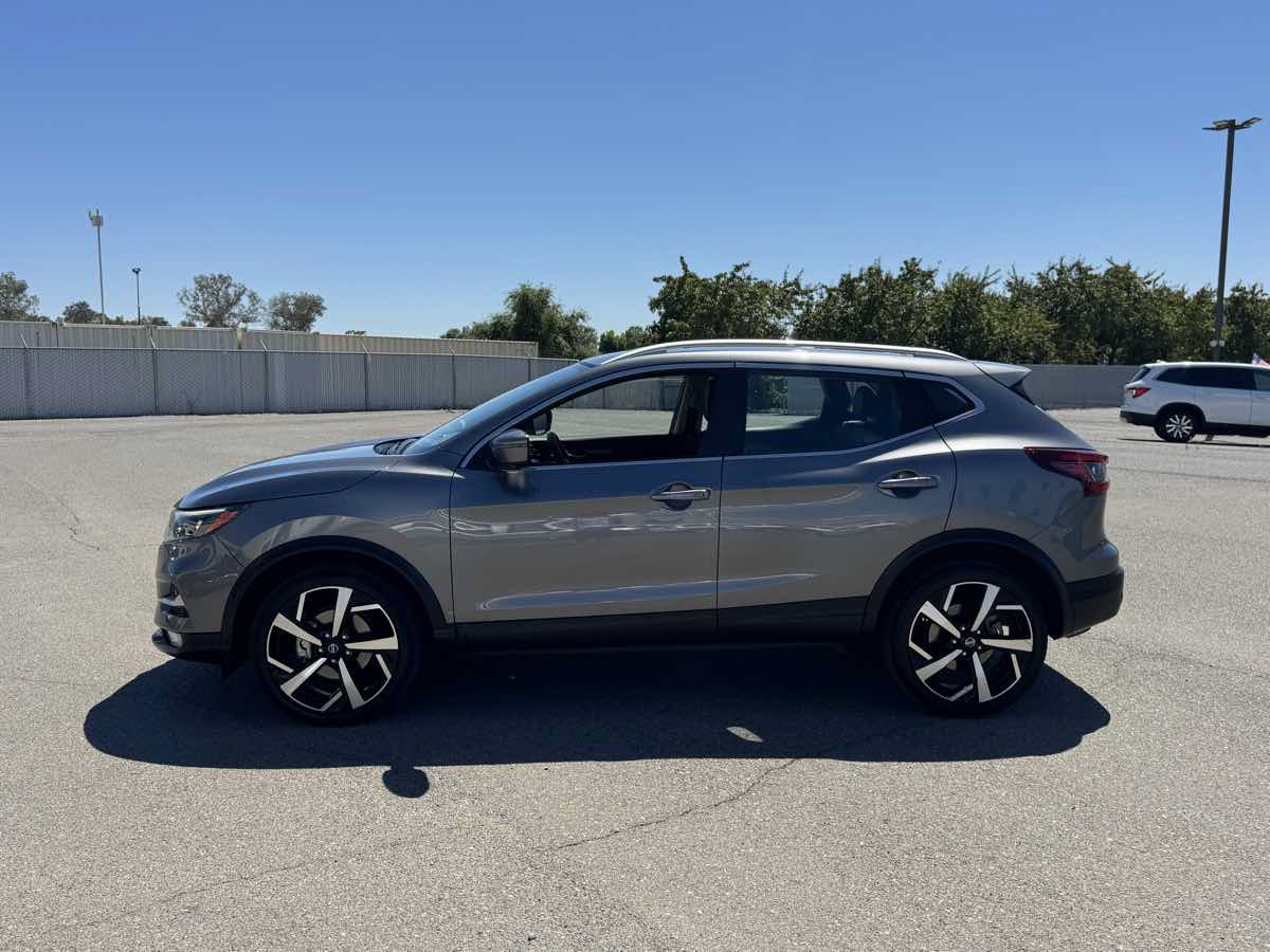 Used 2022 Nissan Rogue Sport SL w/ Premium Package AWD/4WD image 6