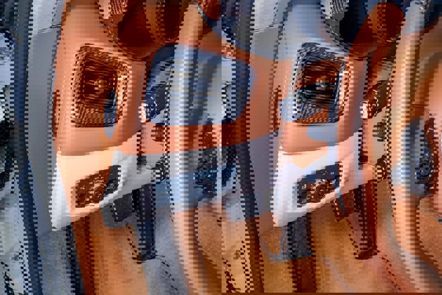 Used 2023 Aston Martin V12 Vantage image 20