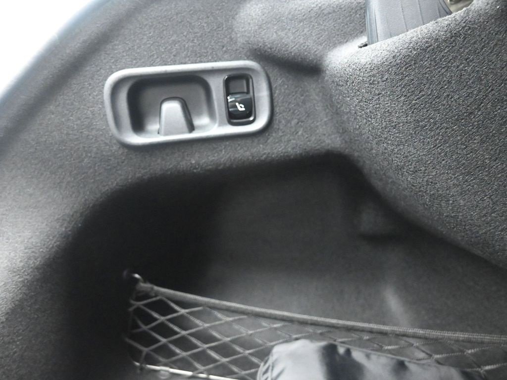 Used 2024 Mercedes-Benz C 300 Sedan image 26