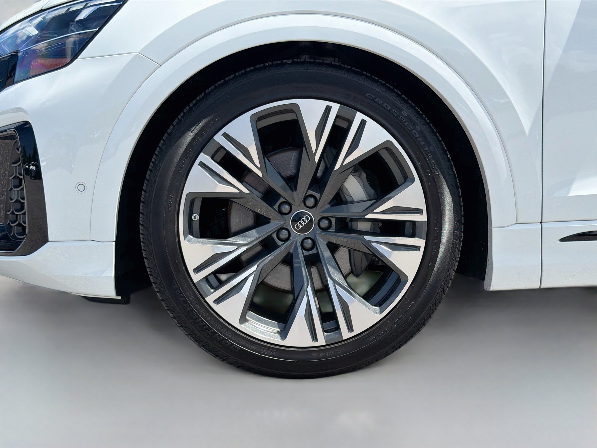 Used 2026 Audi Q8 Premium Plus AWD/4WD image 42