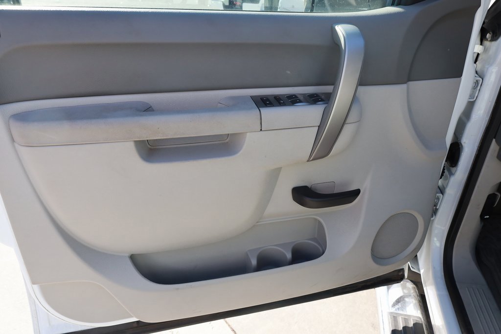 Used 2013 Chevrolet Silverado 3500 LT w/ Interior Plus Package image 10