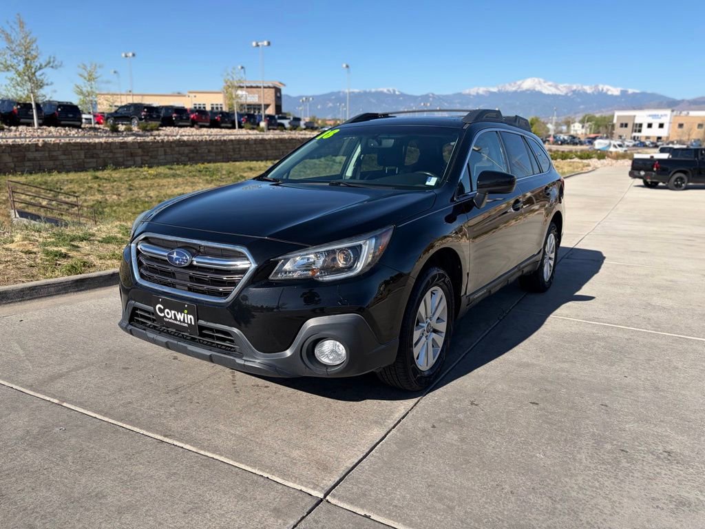 Used 2018 Subaru Outback 2.5i Premium AWD/4WD image 3