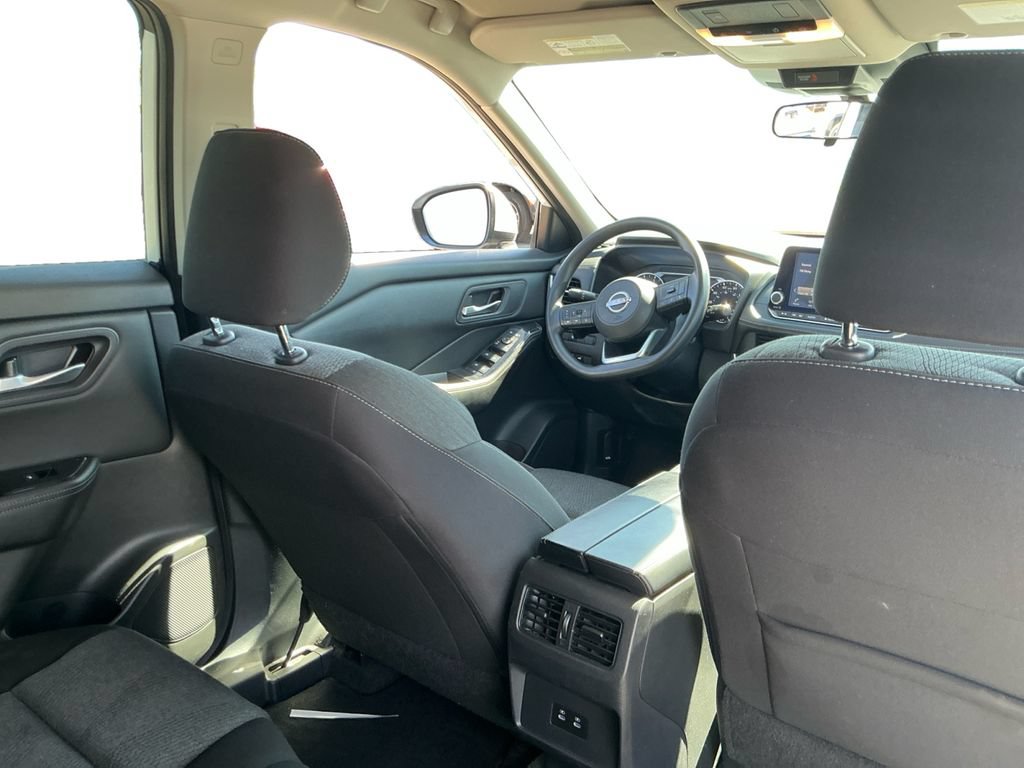 Used 2024 Nissan Rogue SV AWD/4WD image 20