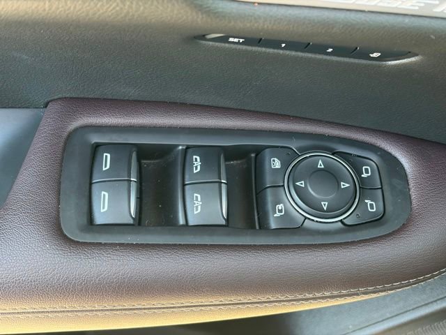 Used 2022 Cadillac XT6 Premium Luxury image 16