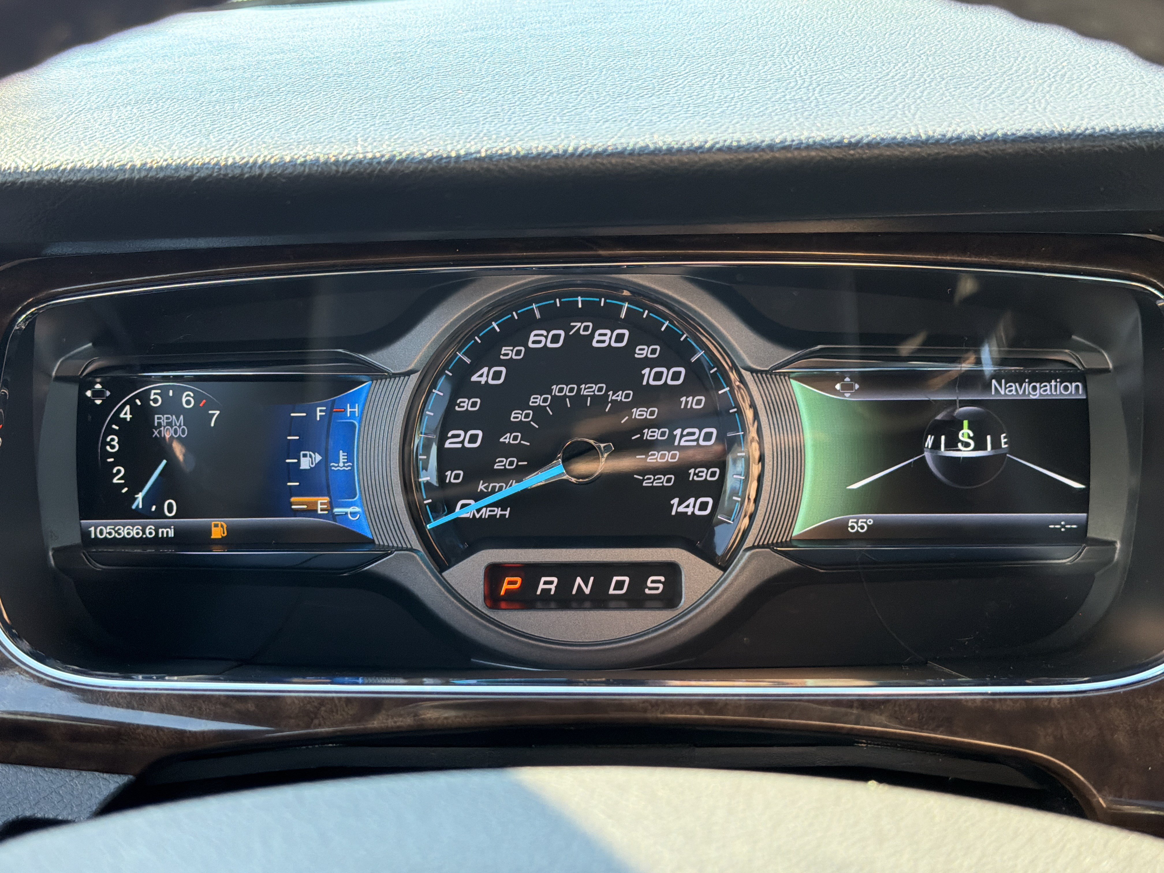 Used 2015 Ford Taurus Limited w/ Equipment Group 301A FWD image 18