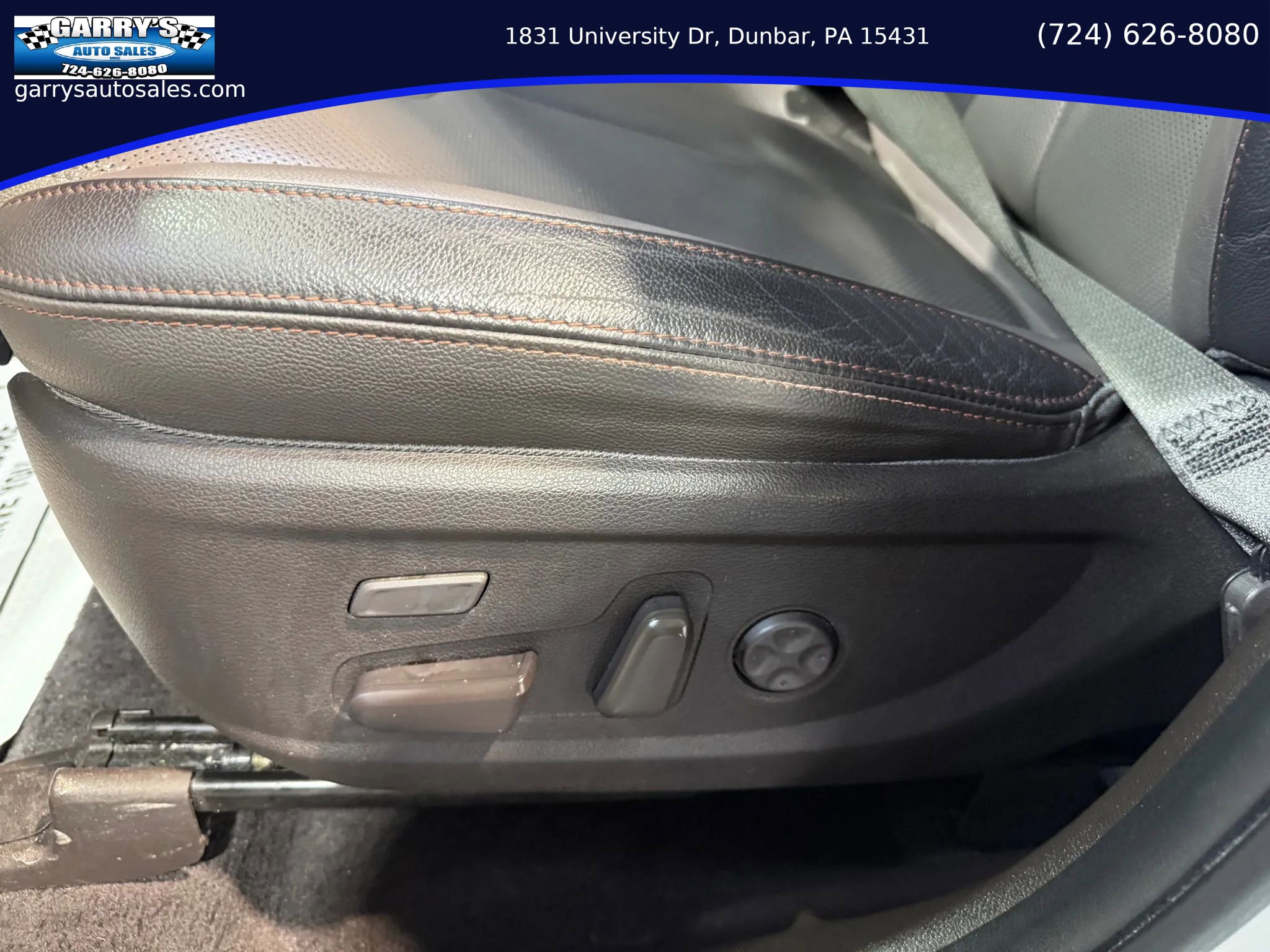Used 2019 Hyundai Santa Fe Limited w/ Cargo Package image 17