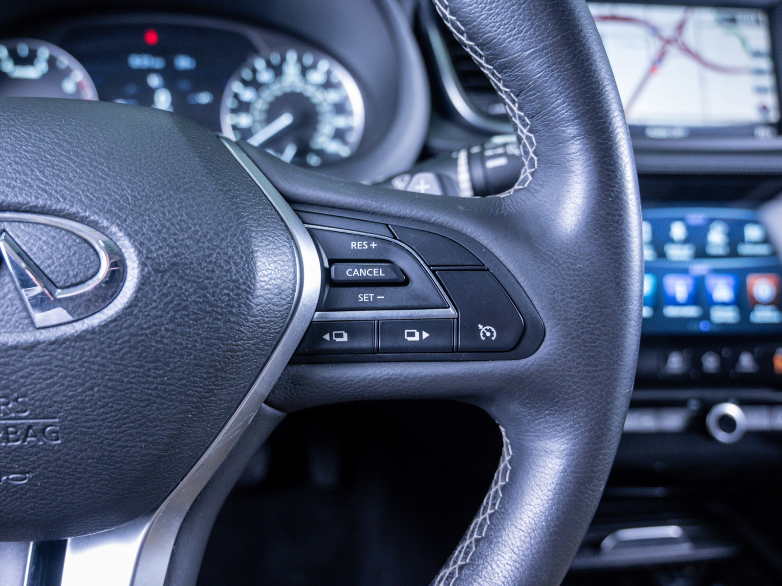 Used 2019 INFINITI QX50 Luxe w/ Navigation Package image 23