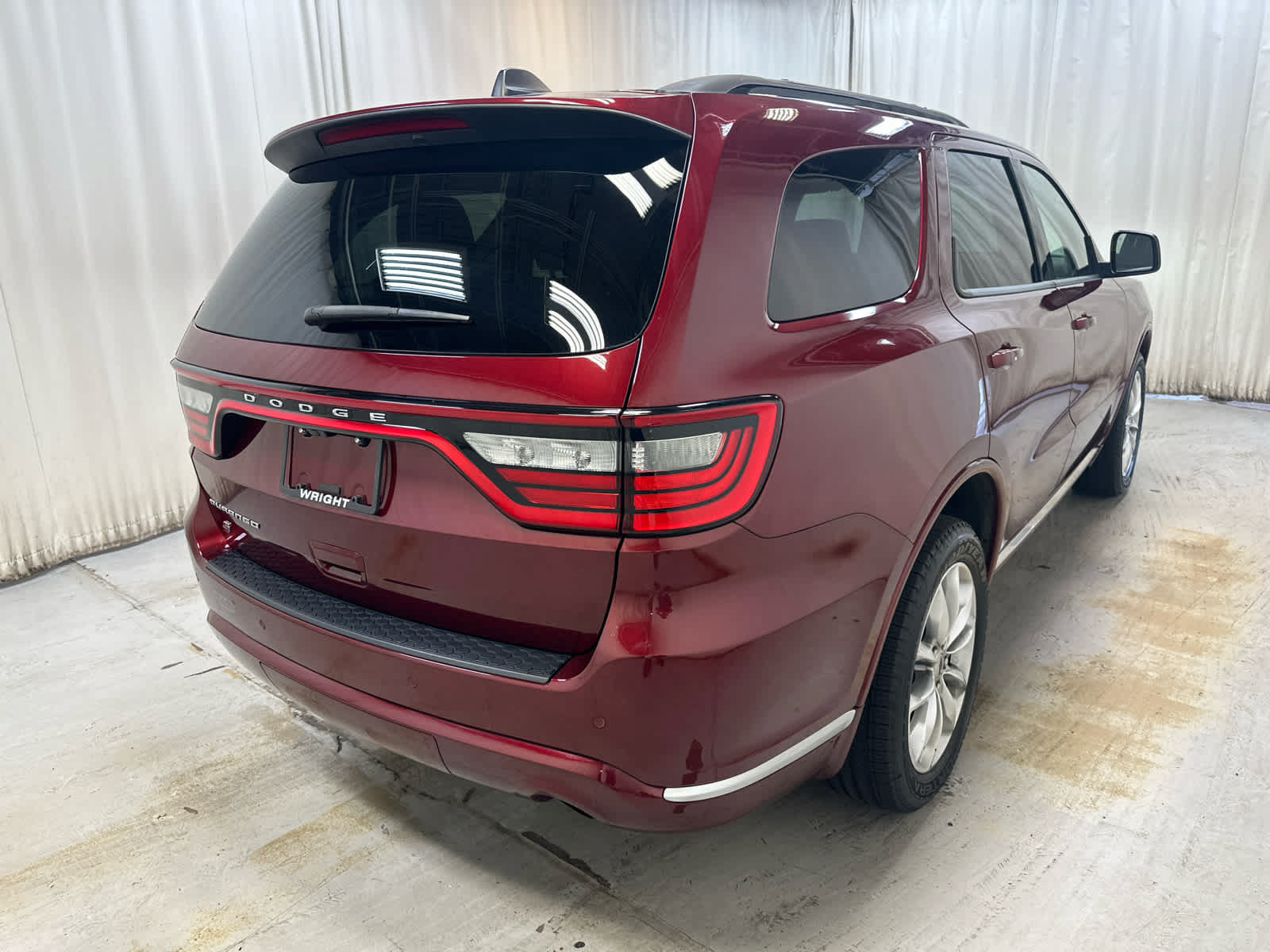 Used 2022 Dodge Durango SXT w/ Anodized Platinum Package AWD/4WD image 10