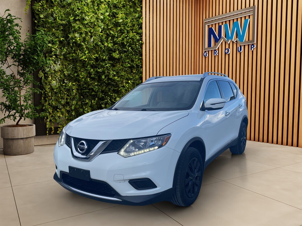 Used 2016 Nissan Rogue S w/ Appearance Package AWD/4WD image 3