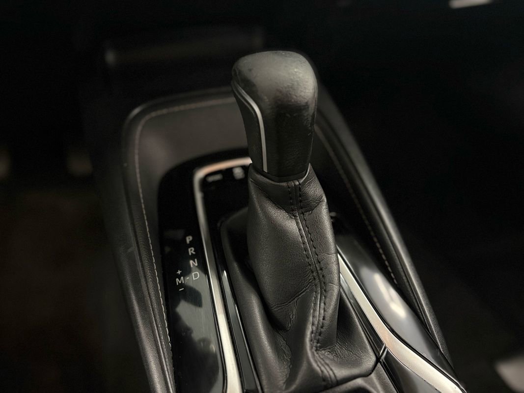 Used 2020 Toyota Corolla SE image 30