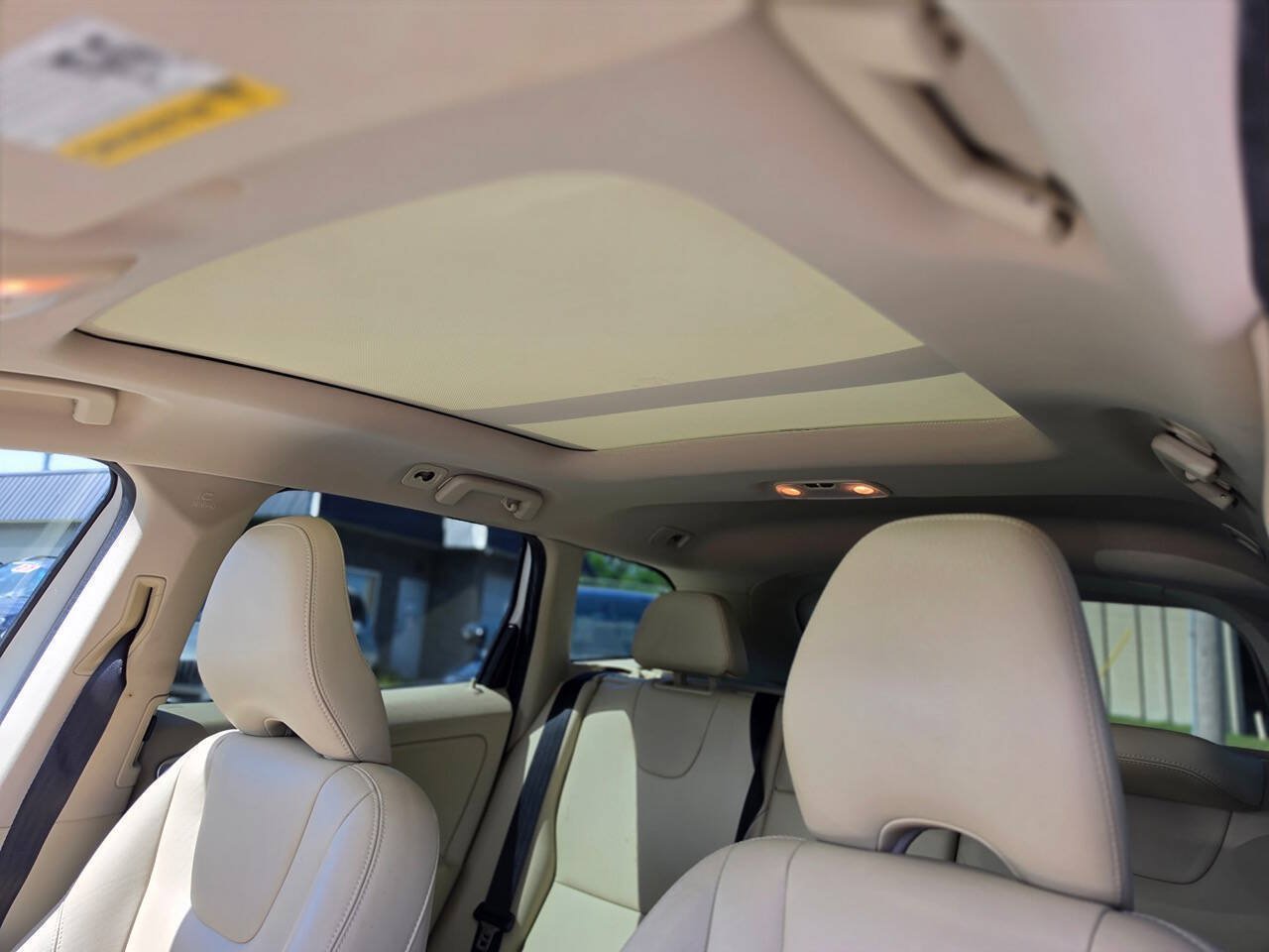 Used 2015 Volvo XC60 T5 AWD/4WD image 9
