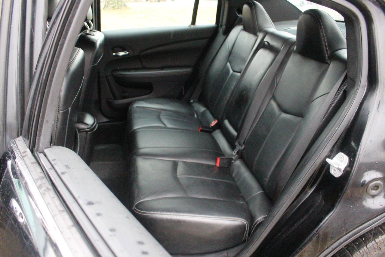 Used 2013 Chrysler 200 Limited FWD image 28