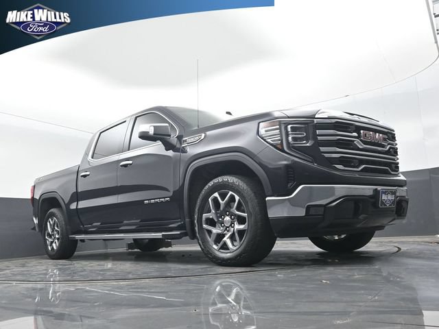Used 2023 GMC Sierra 1500 SLT w/ SLT Premium Package AWD/4WD image 17