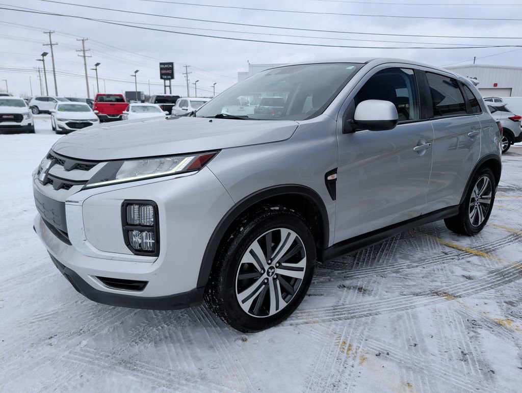 Used 2021 Mitsubishi Outlander Sport ES image 3