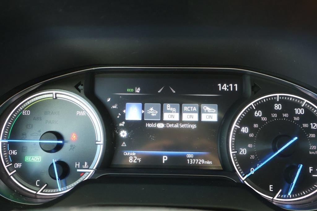 Used 2023 Toyota Venza LE AWD/4WD image 30