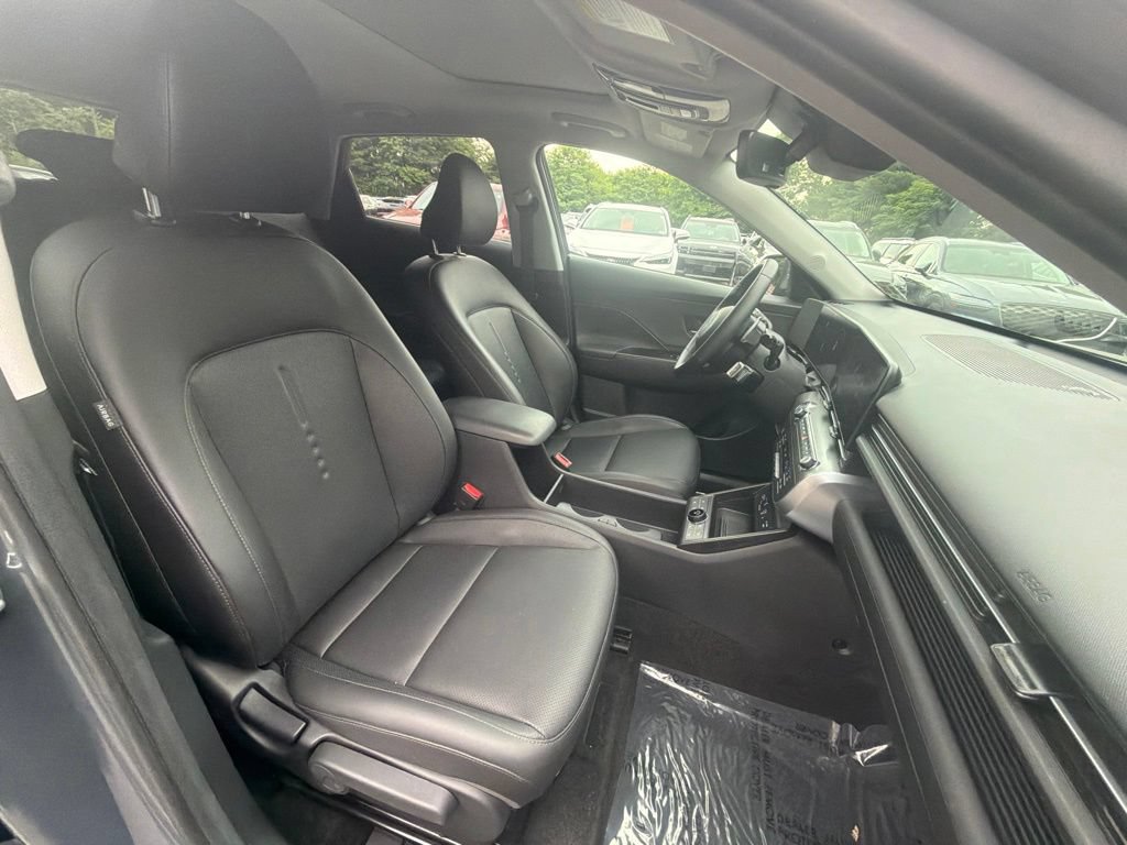 Certified 2024 Hyundai Kona Limited AWD/4WD image 9