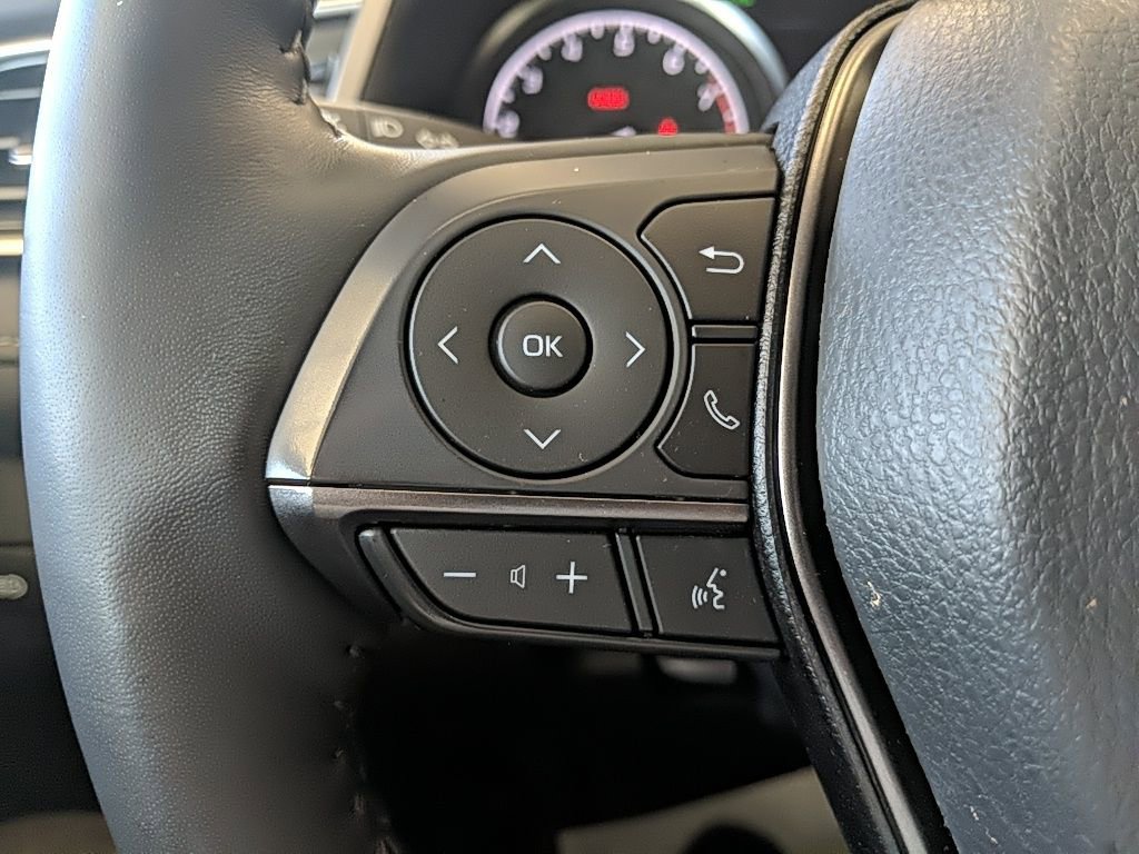 Used 2023 Toyota Camry SE w/ Cold Weather Package image 16