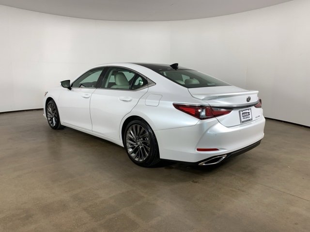 Used 2025 Lexus ES 350 Ultra Luxury w/ Accessory Package (Z2) image 14