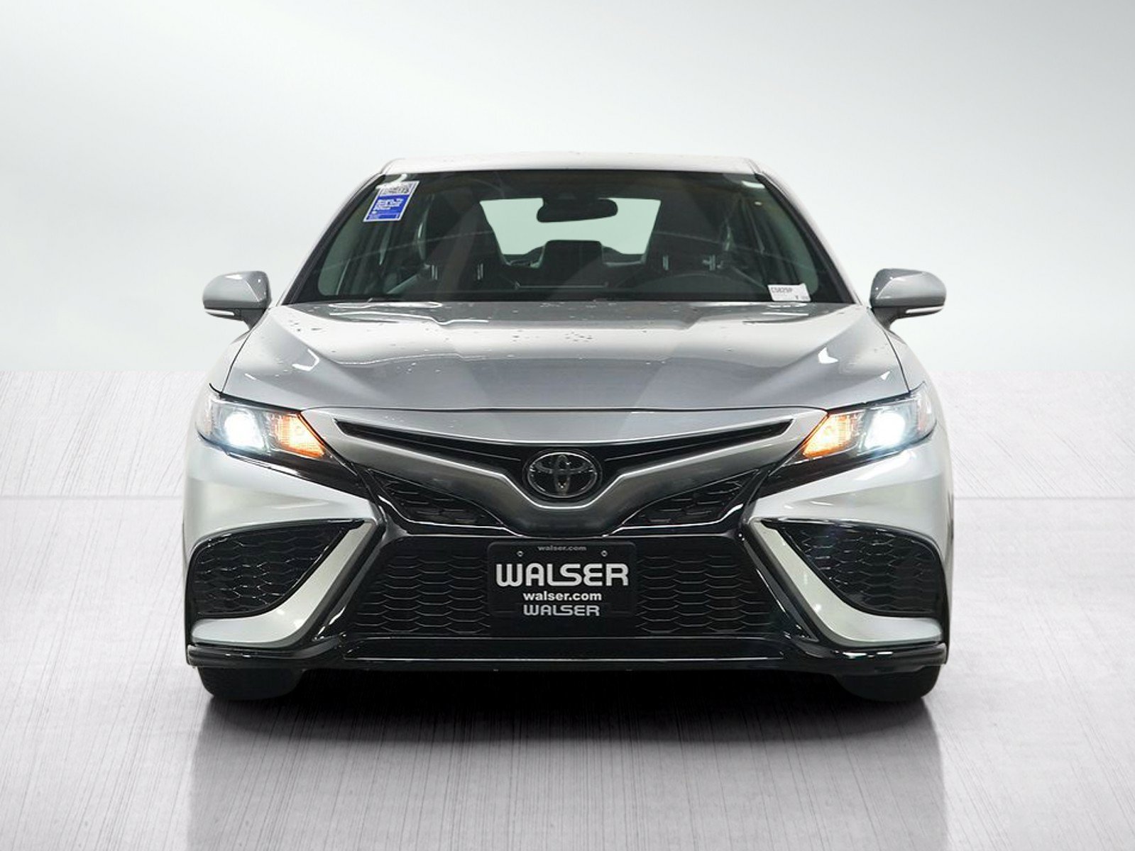 Used 2024 Toyota Camry SE FWD image 8