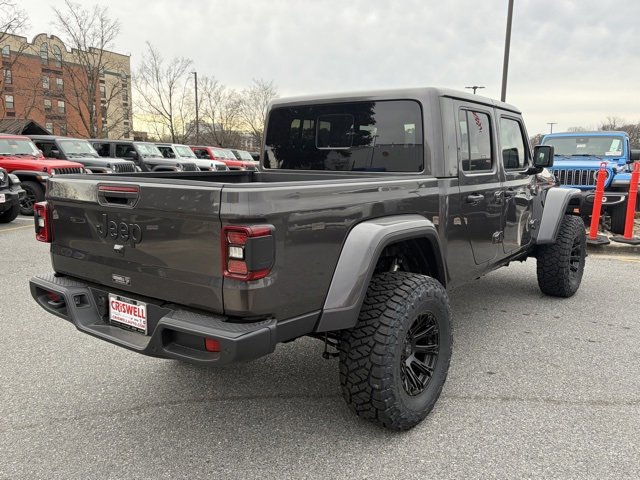 New 2025 Jeep Gladiator Sport image 8