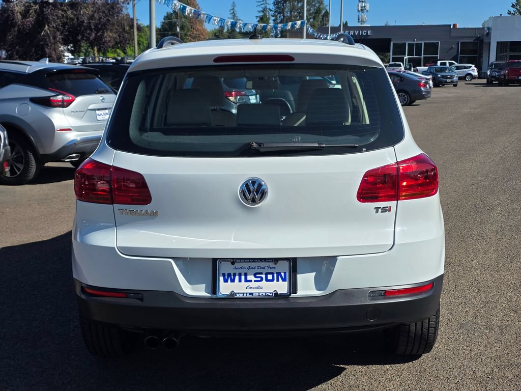 Used 2017 Volkswagen Tiguan S FWD image 8