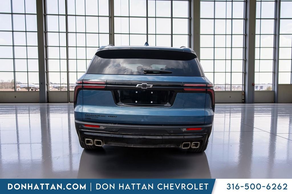 Used 2025 Chevrolet Traverse LT w/ Midnight/Sport Edition AWD/4WD image 37