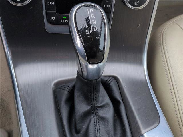 Used 2015 Volvo V60 T5 Premier w/ Protection Package image 12