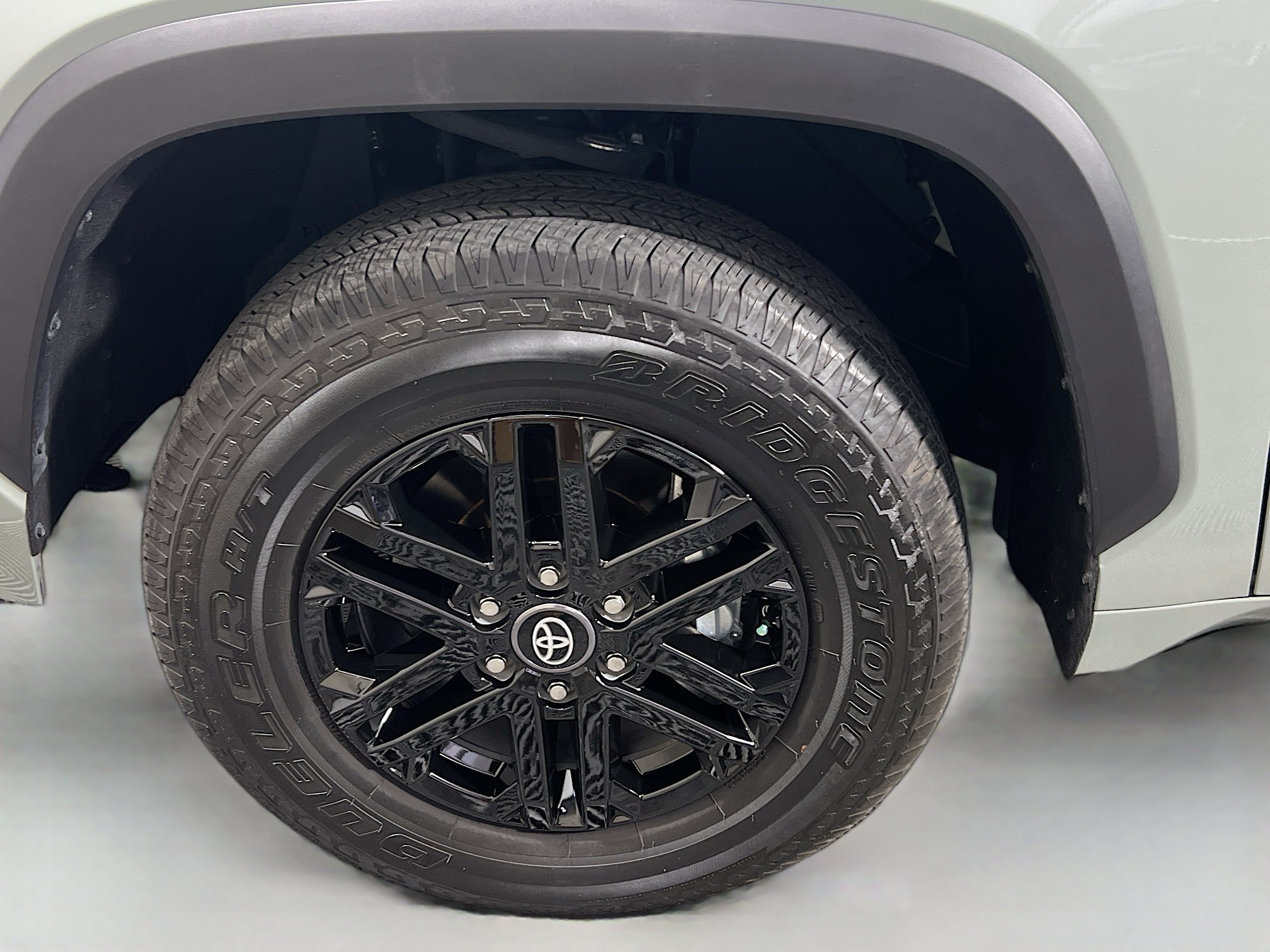 Used 2025 Toyota Tundra SR5 w/ SR5 Convenience Package RWD image 13