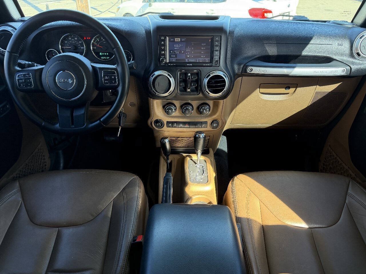 Used 2015 Jeep Wrangler Unlimited Sahara w/ Max Tow Package AWD/4WD image 24