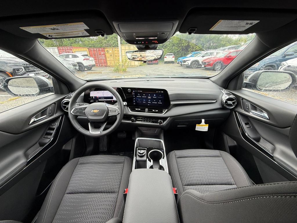 New 2027 Chevrolet Equinox LT w/ Safety and Technology Package AWD/4WD image 22
