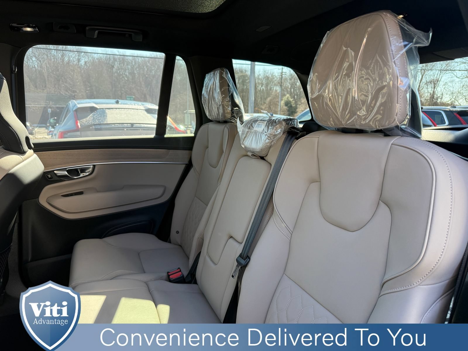 New 2026 Volvo XC90 B5 Plus w/ Protection Package Premier AWD/4WD image 14