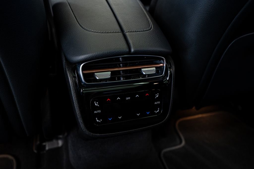 Used 2023 Mercedes-Benz EQE 500 4MATIC Sedan image 52