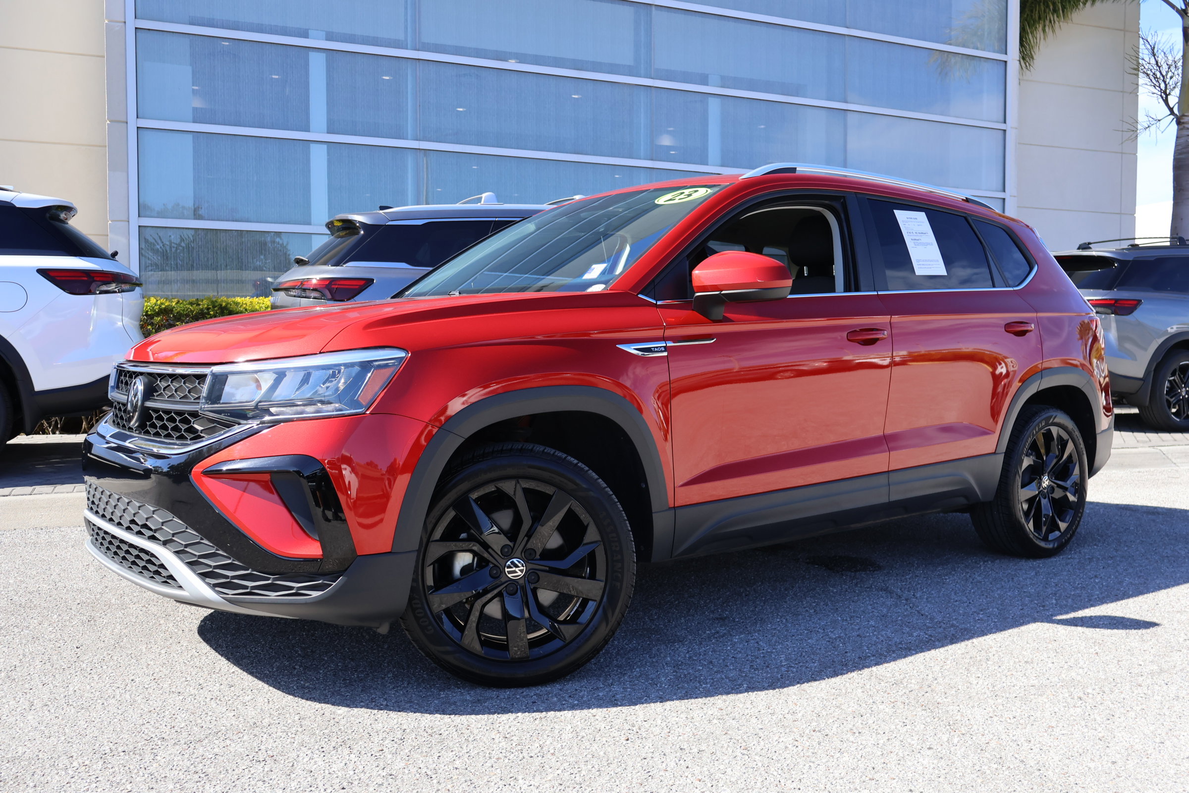 Used 2023 Volkswagen Taos SE w/ Black Wheel Package