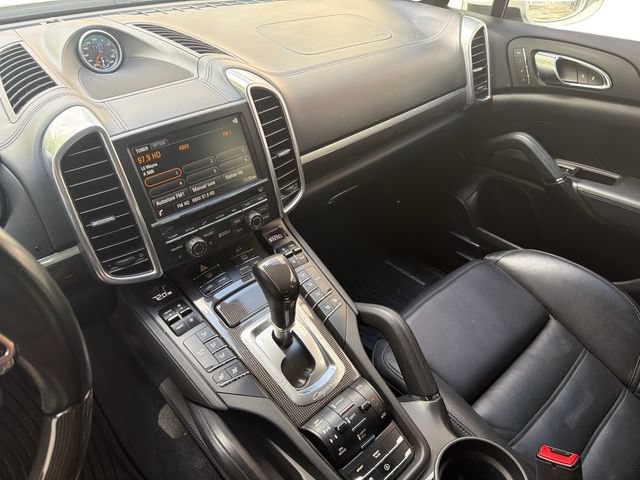 Used 2015 Porsche Cayenne Turbo AWD/4WD image 11