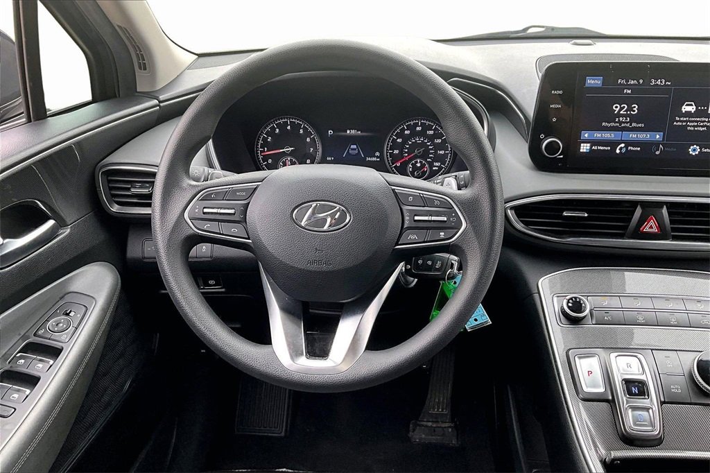 Used 2023 Hyundai Santa Fe SE image 5