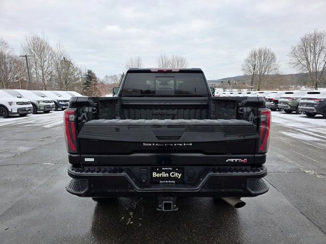 Used 2024 GMC Sierra 2500 AT4 w/ AT4 Preferred Package image 11