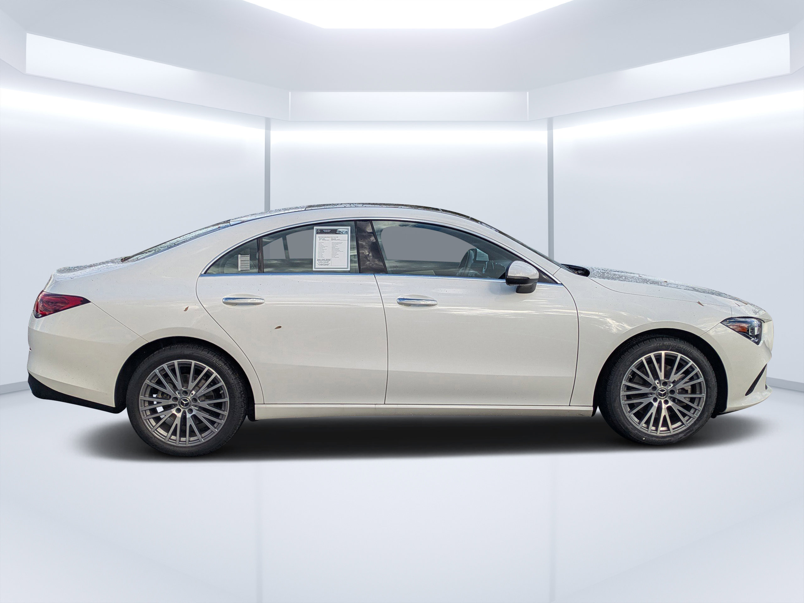 Used 2023 Mercedes-Benz CLA 250 image 5