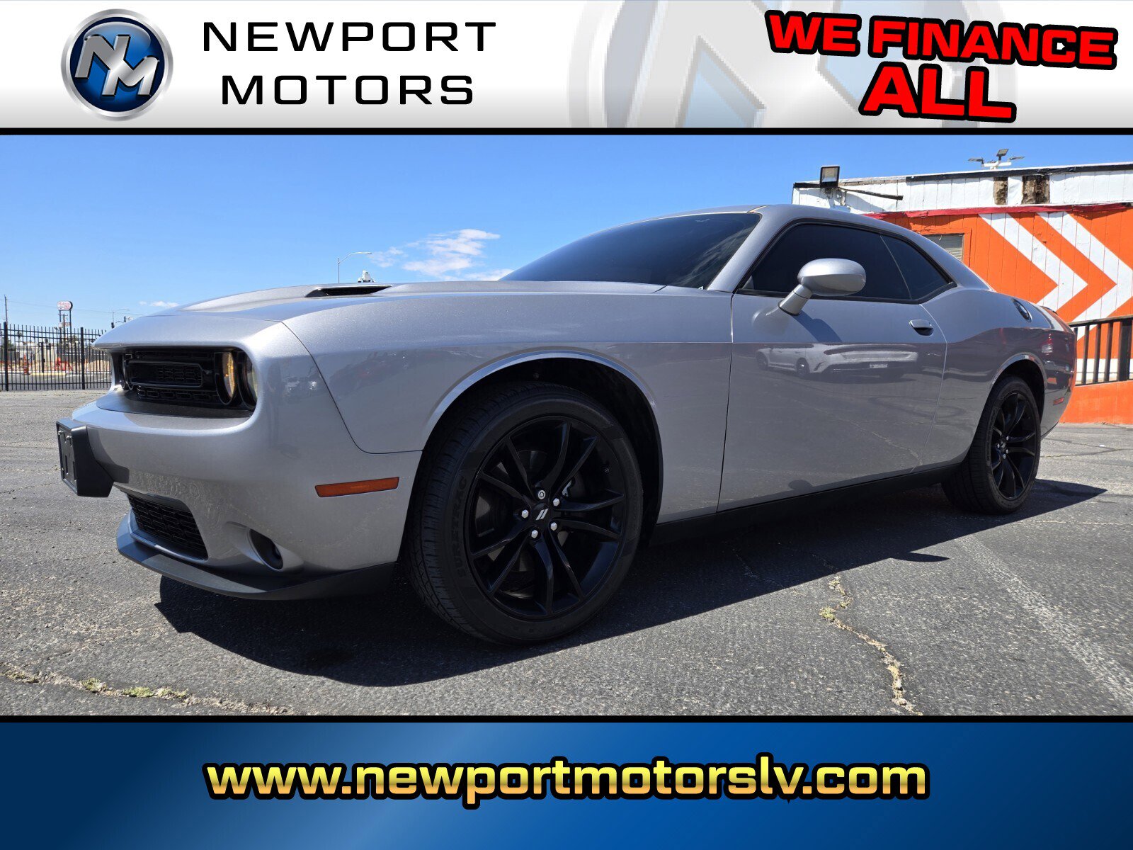 Used 2018 Dodge Challenger SXT Plus RWD image 1