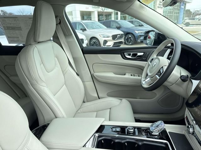 New 2026 Volvo XC60 B5 Ultra w/ Climate Package image 13