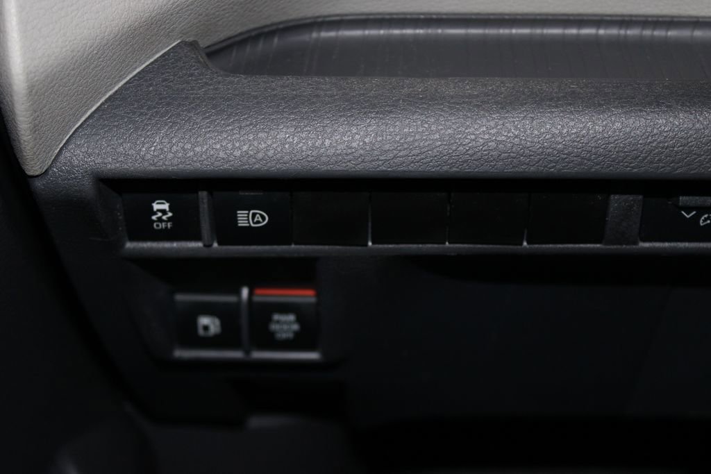 Used 2021 Toyota Sienna XLE image 26