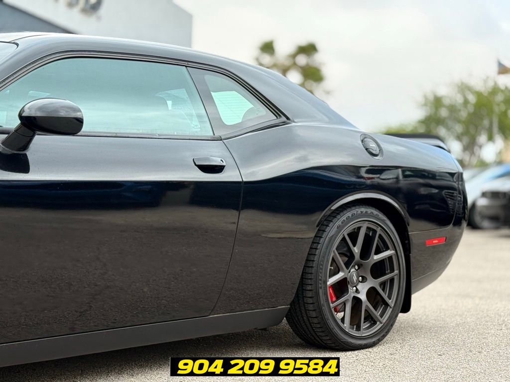 Used 2019 Dodge Challenger R/T Scat Pack w/ Driver Convenience Group RWD image 3